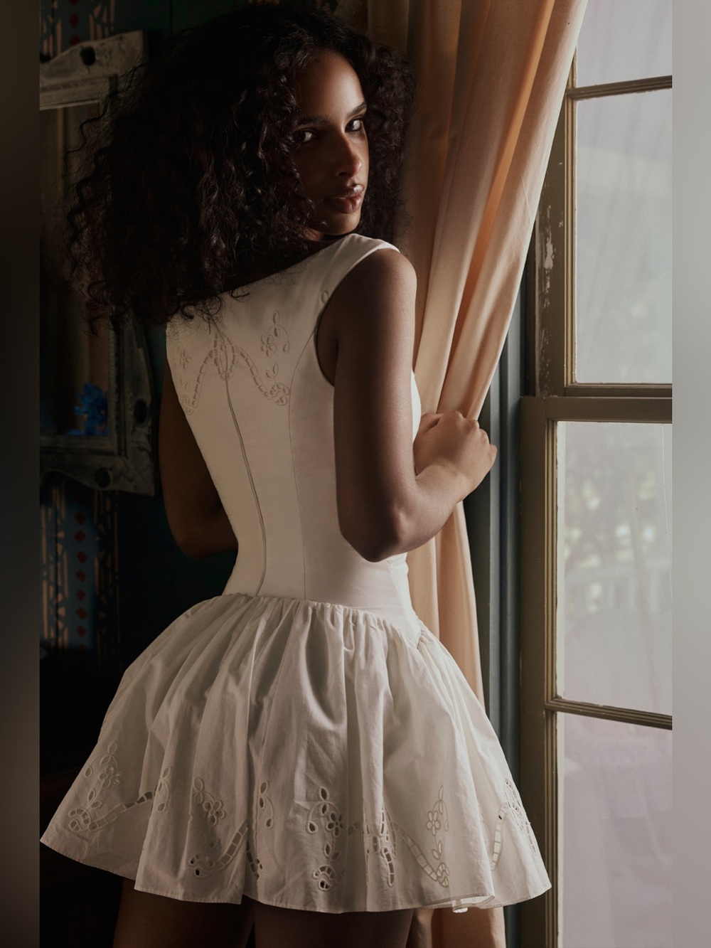 House of CB Lauren White Cotton Broderie Anglaise Boat Neck Mini Dress size M - Picture 14 of 17